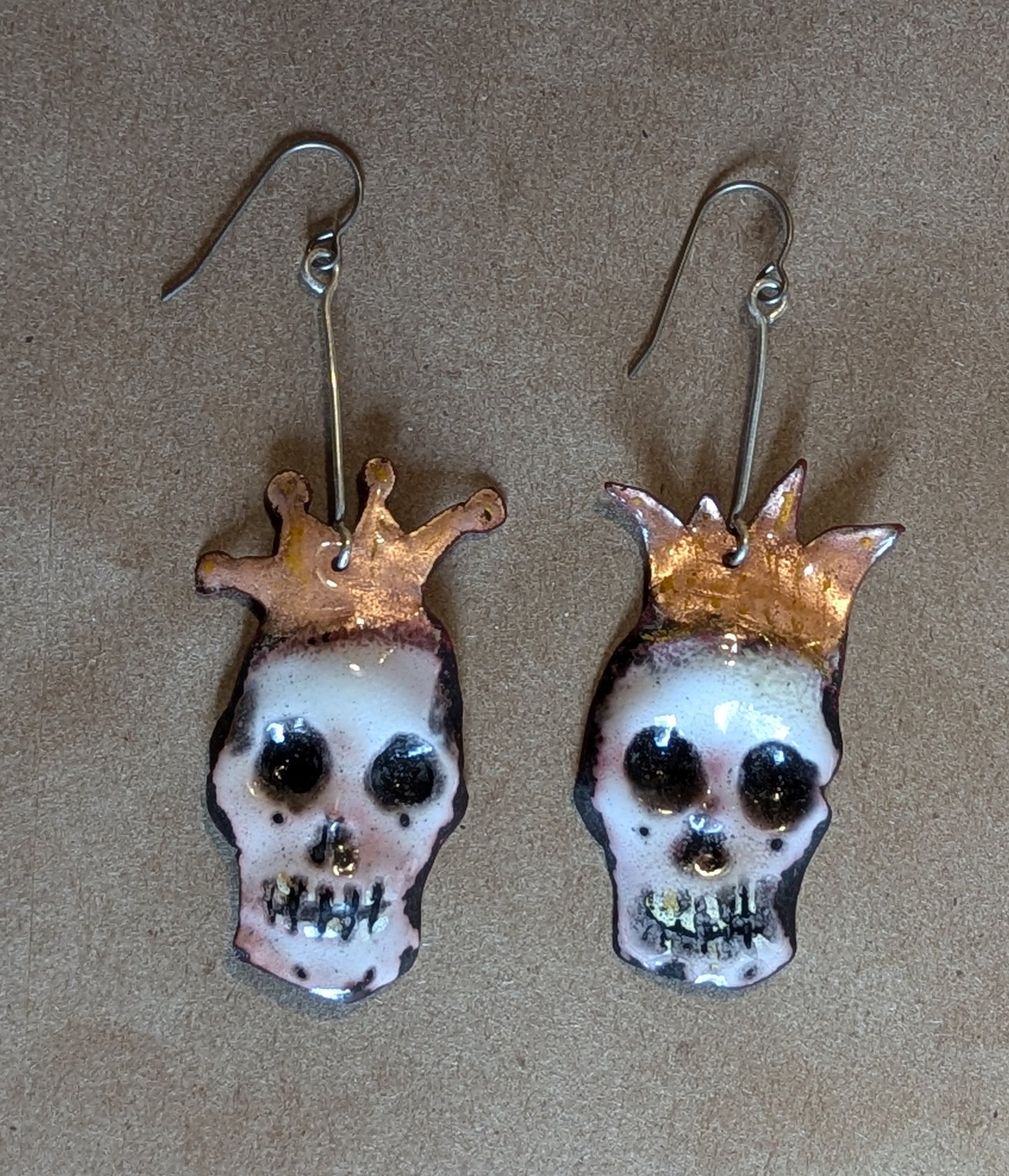 The Joker Kings, skull earrings: handmade, torch fired enamel